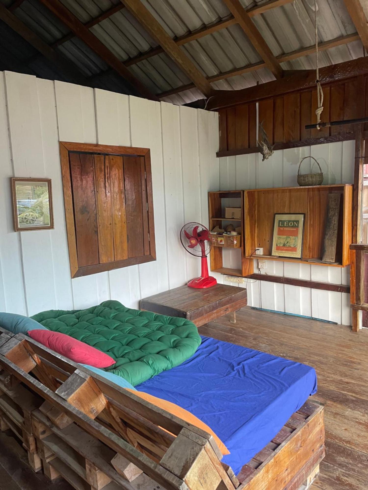 The Hornbill Hostel Koh Rong Sanloem Buitenkant foto