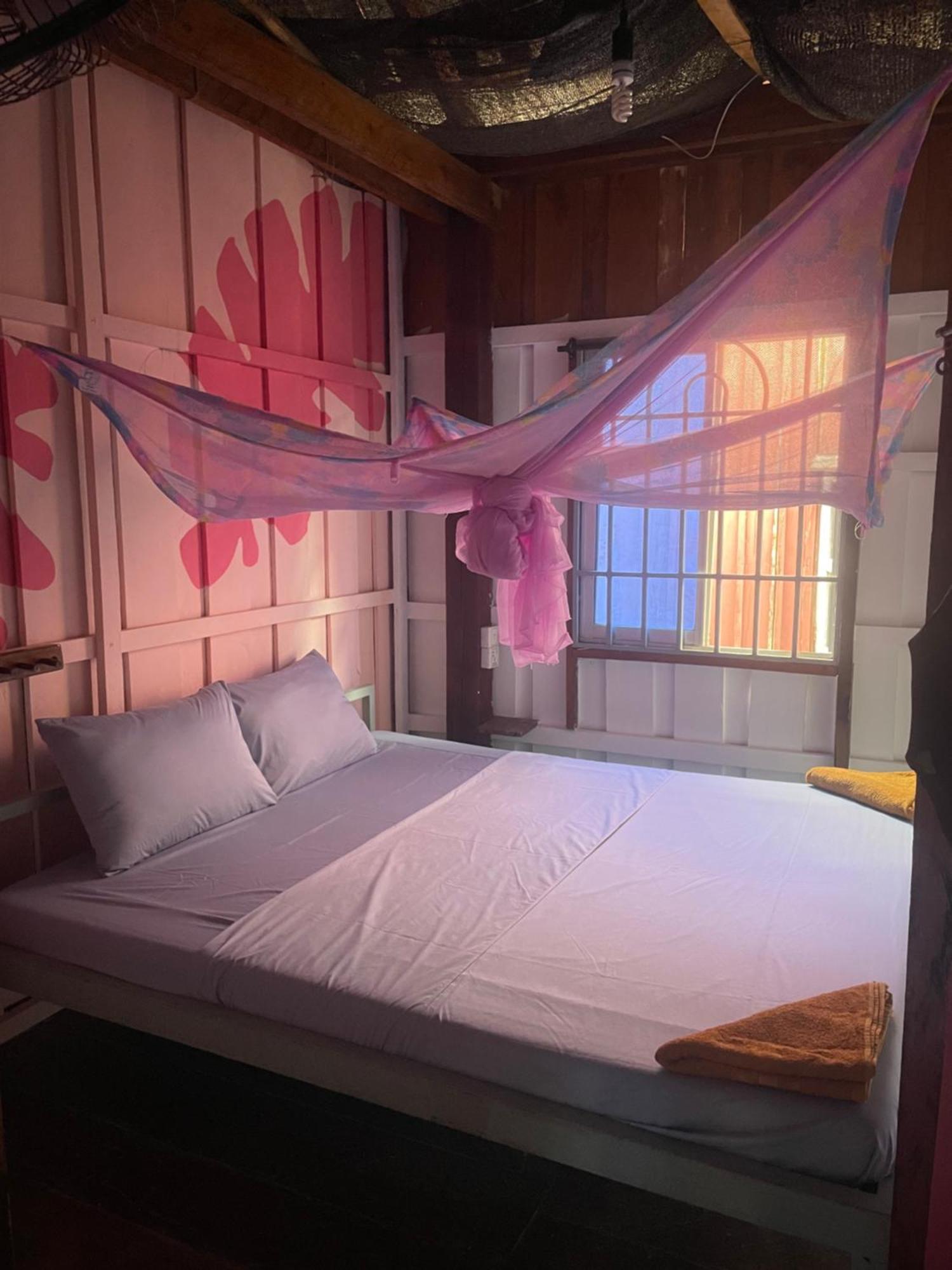 The Hornbill Hostel Koh Rong Sanloem Buitenkant foto